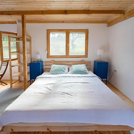 Rustic&green For 6 People Free Airconditioner Free Coffee Free Parking Holiday home