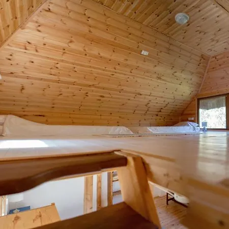 Rustic&green For 6 People Free Airconditioner Free Coffee Free Parking