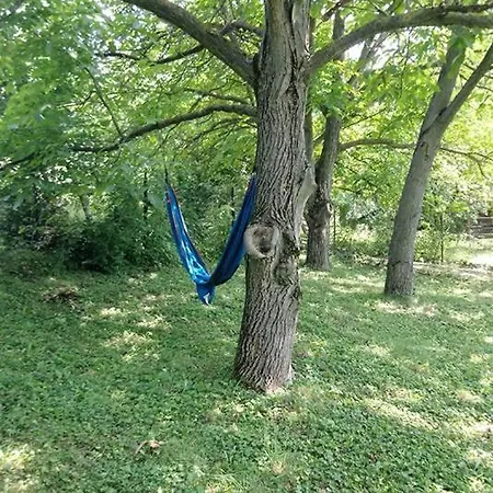 Rustic&green For 6 People Free Airconditioner Free Coffee Free Parking *